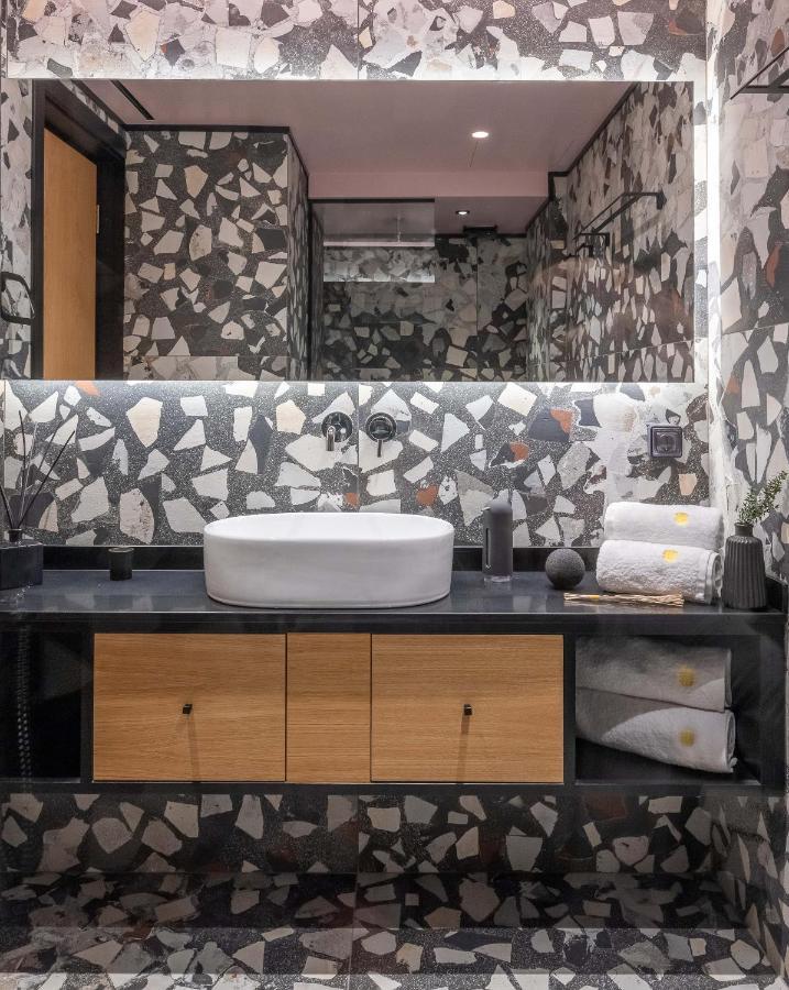 3 Pines Design Living Iraklion